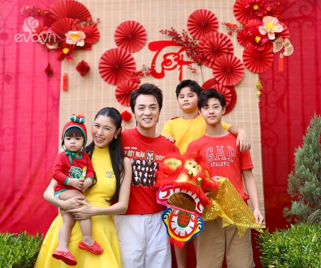 Biệt thự của vợ chồng Đăng Khôi - Thủy Anh ngập sắc đỏ.