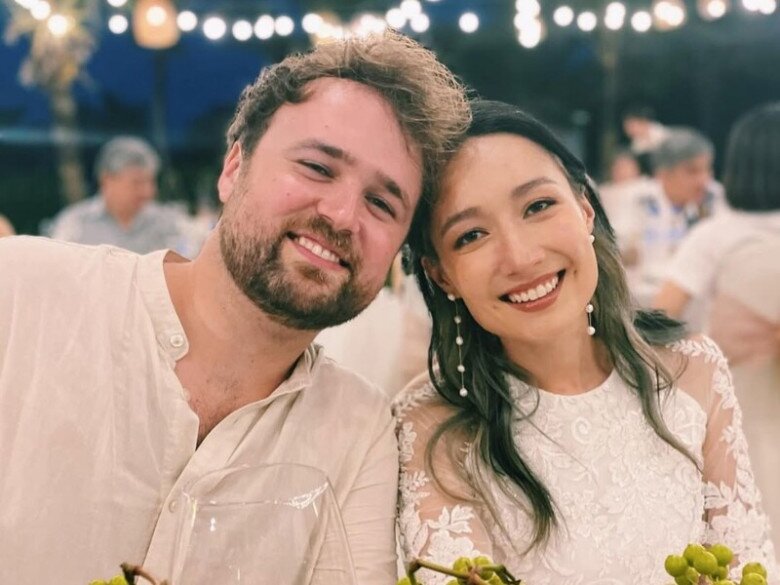Năm 2022, gia đình diva có thêm thành viên mới khi con gái lớn - Anna Trương kết hôn.
