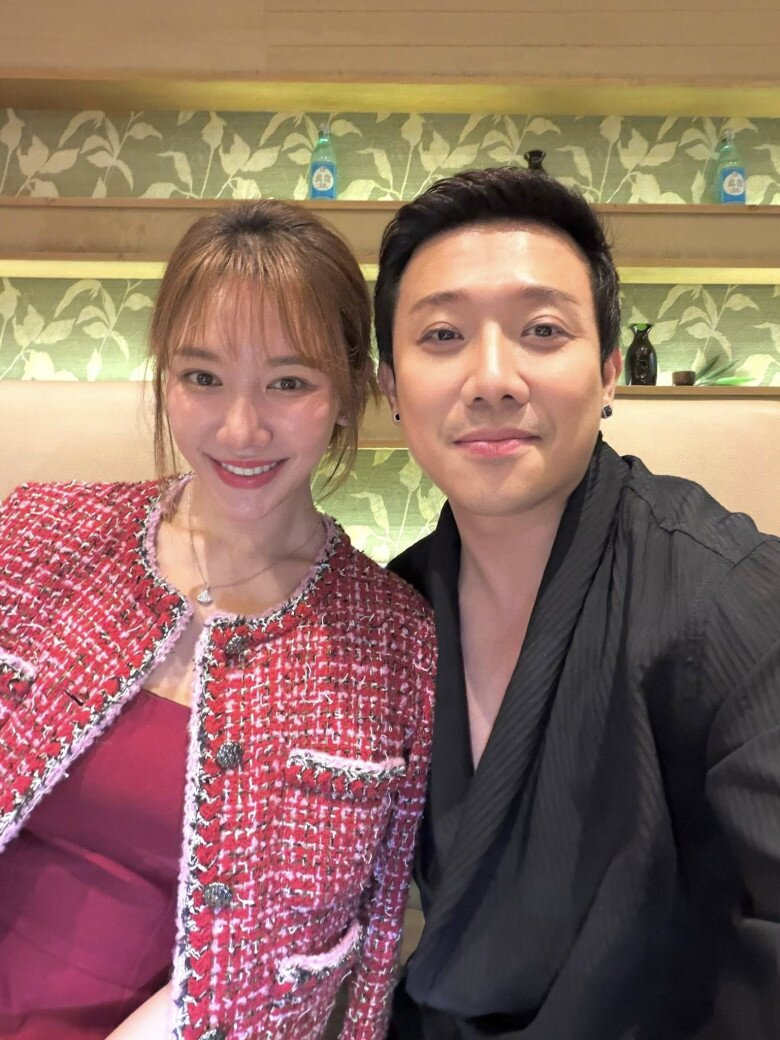 Cuối năm 2025, Trấn Thành nói muốn gia hạn hợp đồng với Hari Won.