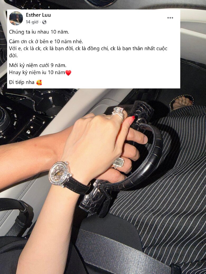 Hari Won nói cảm ơn chồng, khoe khéo cặp nhân kim cương size khủng.