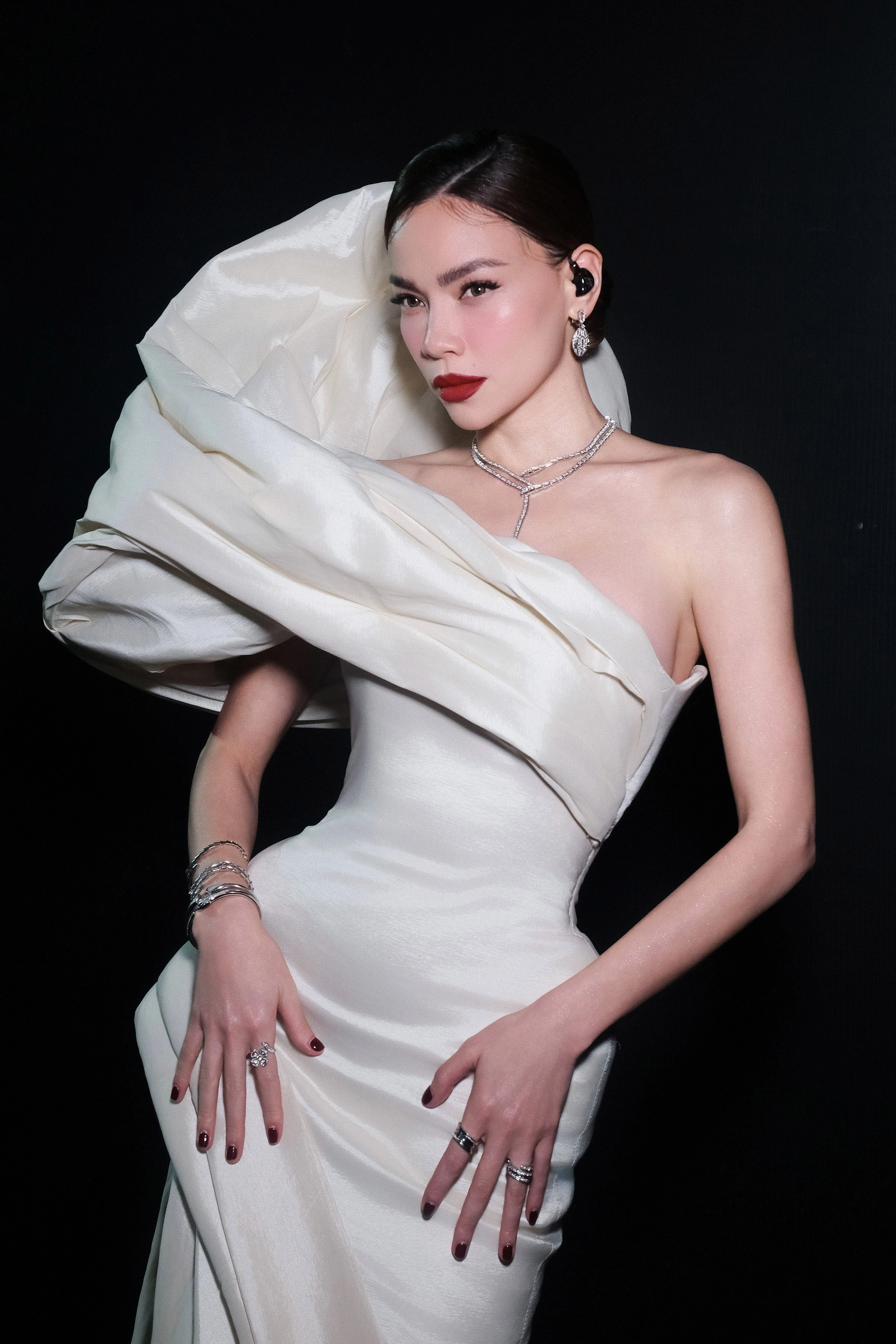 Hồ Ngọc Hà: amp;#34;Tôi và Kim Lý không thể sống thiếu nhauamp;#34; - 1