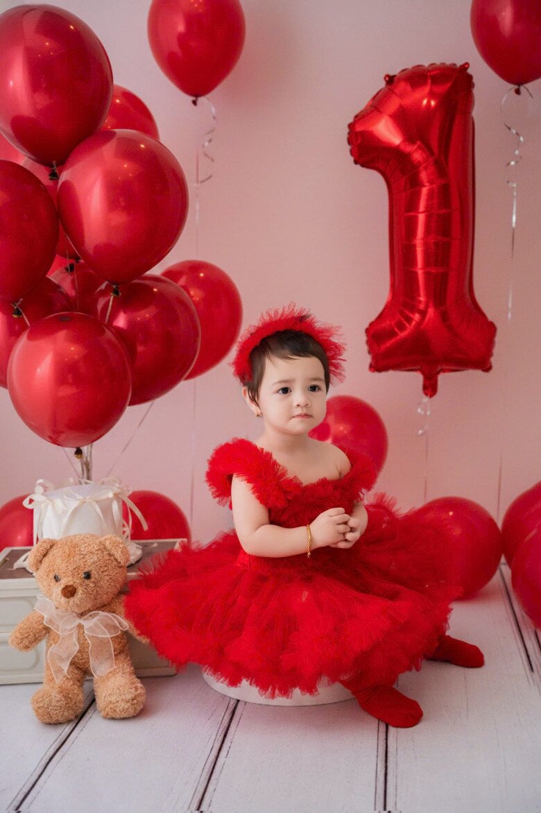 Nhật Kim Anh tổ chức thôi nôi to ngang đám cưới cho con gái lai Tây, bé Julia lộ tên khai sinh mang họ mẹ - 8