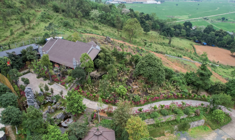 Toàn cảnh cơ ngơi khủng của Phạm Phương Thảo.