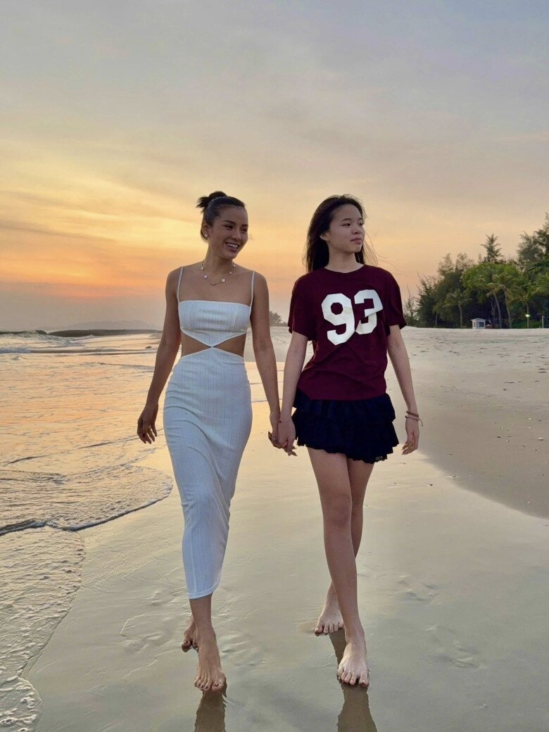 Mia - con đầu lòng của Phương Trinh Jolie nay đã thiếu nữ 14 tuổi