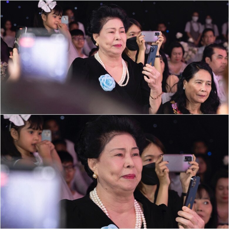 Khoảnh khắc mẹ chồng cũ của Phương Trinh Jolie rưng rưng nước mắt khi dự đám cưới của con dâu cũ.