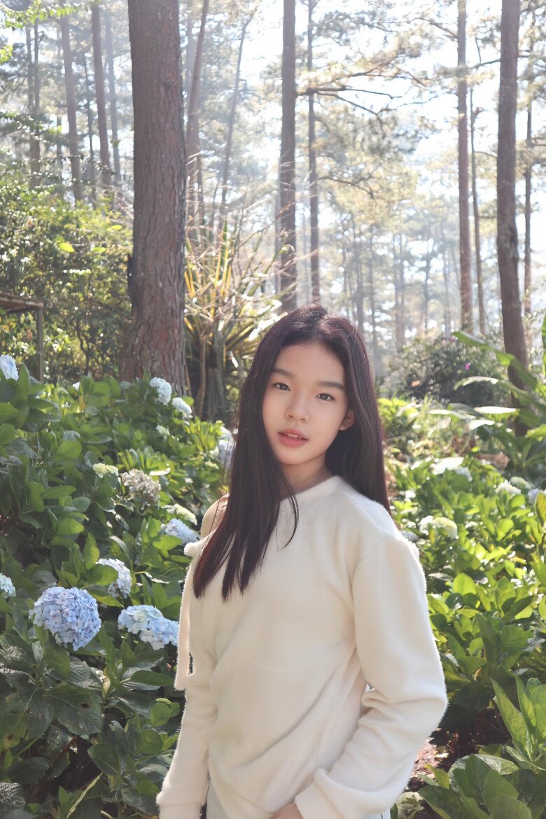 Con gái Xuân Lan trổ nét xinh xắn ở tuổi 13.