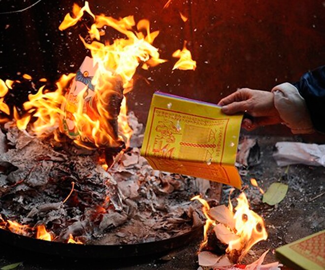 Khung giờ đẹp, ngày đẹp làm lễ hoá vàng Tết Bính Ngọ, quy tắc amp;#34;2 nên - 1 đừngamp;#34; khi hoá vàng để tổ tiên phù hộ - 1