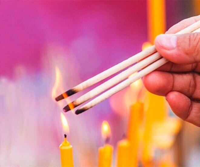 Khung giờ đẹp thắp hương Rằm tháng Chạp năm Ất Tỵ để mang lại may mắn, bình an ngày cuối năm - 1