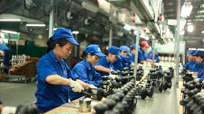 Theo quy định của Luật Bảo hiểm xã hội 2024, người lao động bắt buộc phải tham gia BHXH bắt buộc. Ảnh minh họa: TL