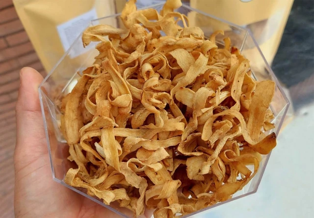 Thứ rễ cây nhiều người vứt bỏ, nay thành đặc sản khoái khẩu dịp Tết giá 400.000 đồng/kg, tốt cho sức khoẻ - 3