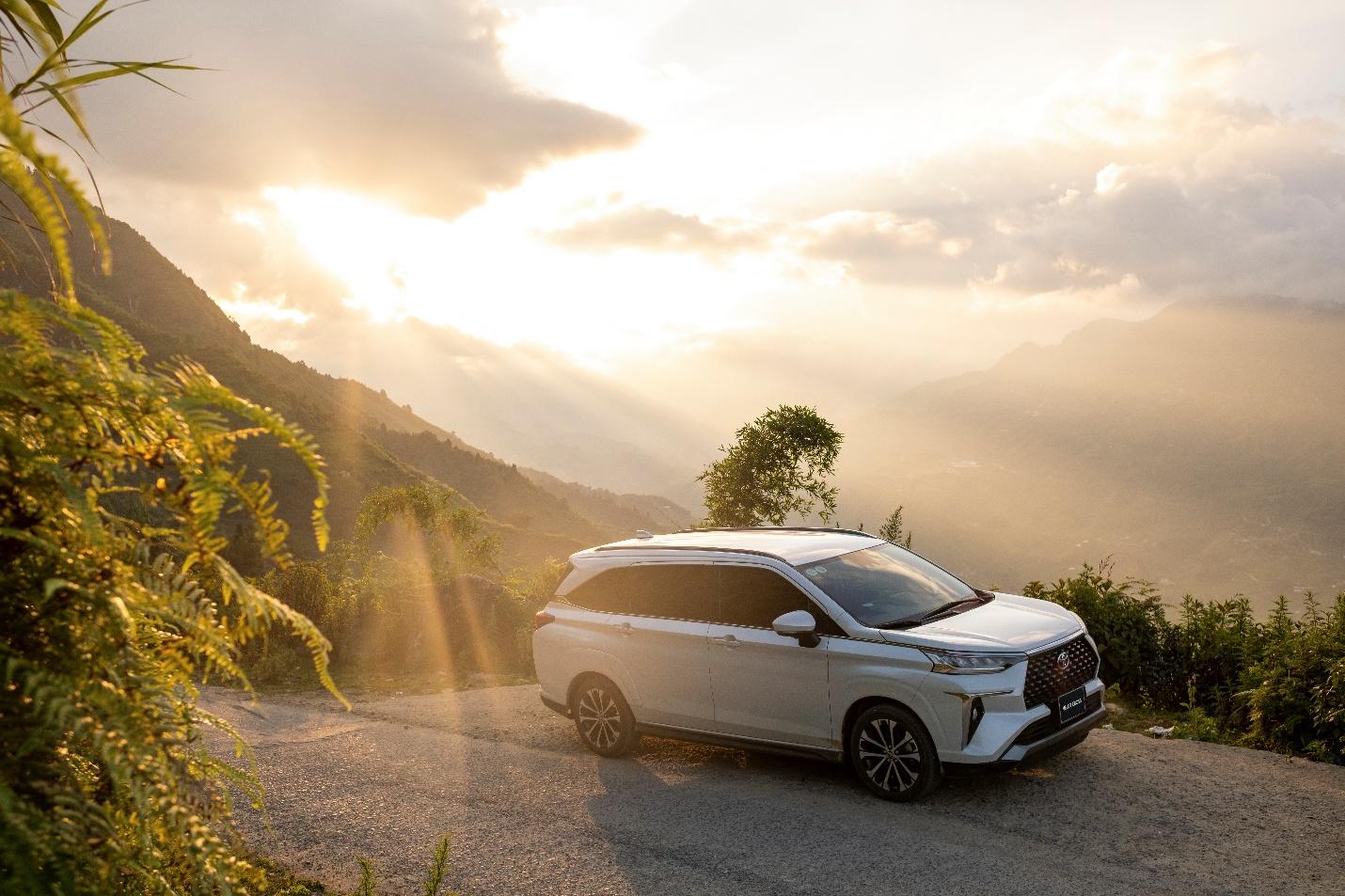 Khuyến mại đến 100% thuế trước bạ khi mua Veloz Cross.