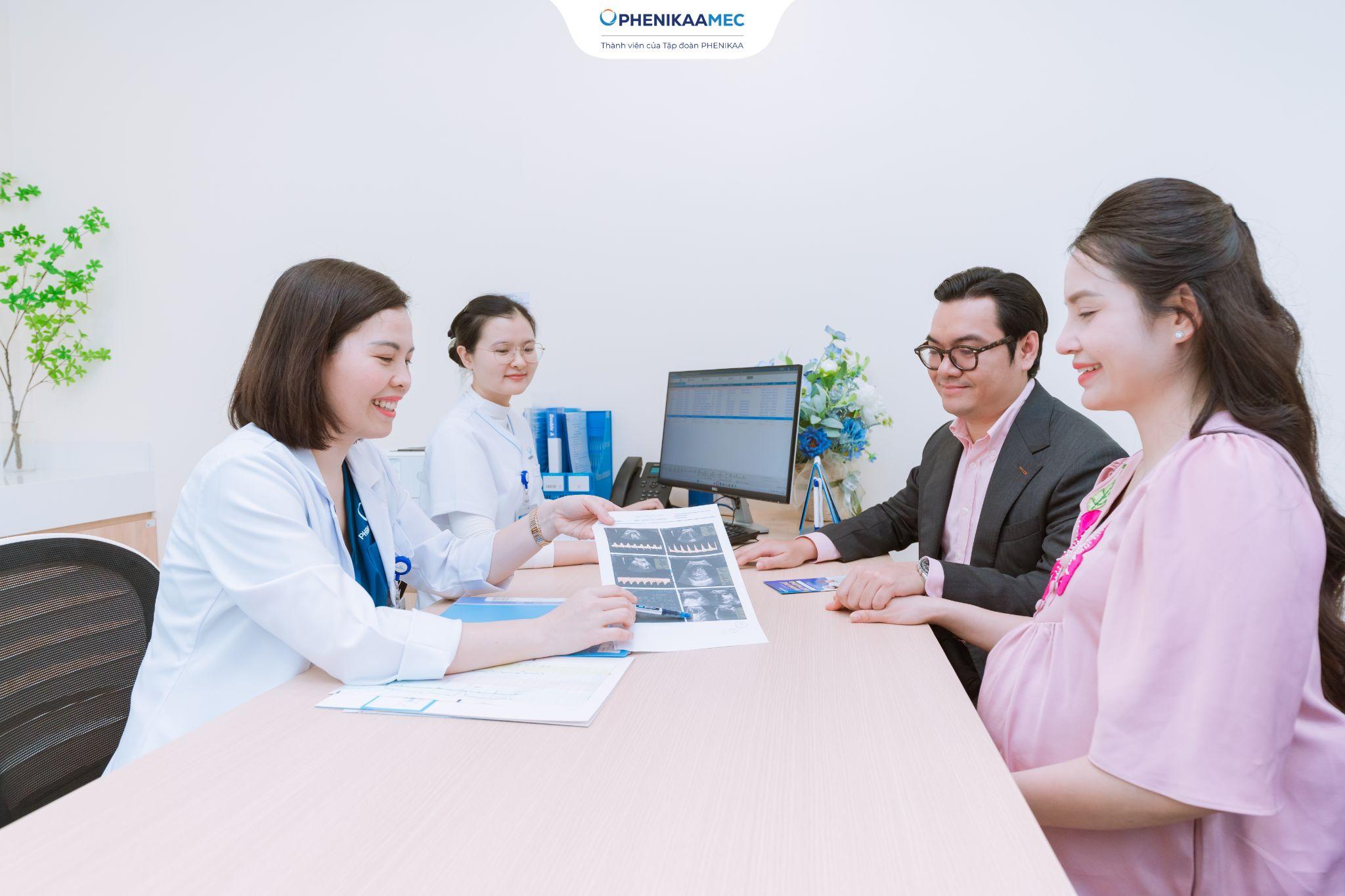 Mẹ bầu được theo dõi thai kỳ toàn diện bởi chuyên gia