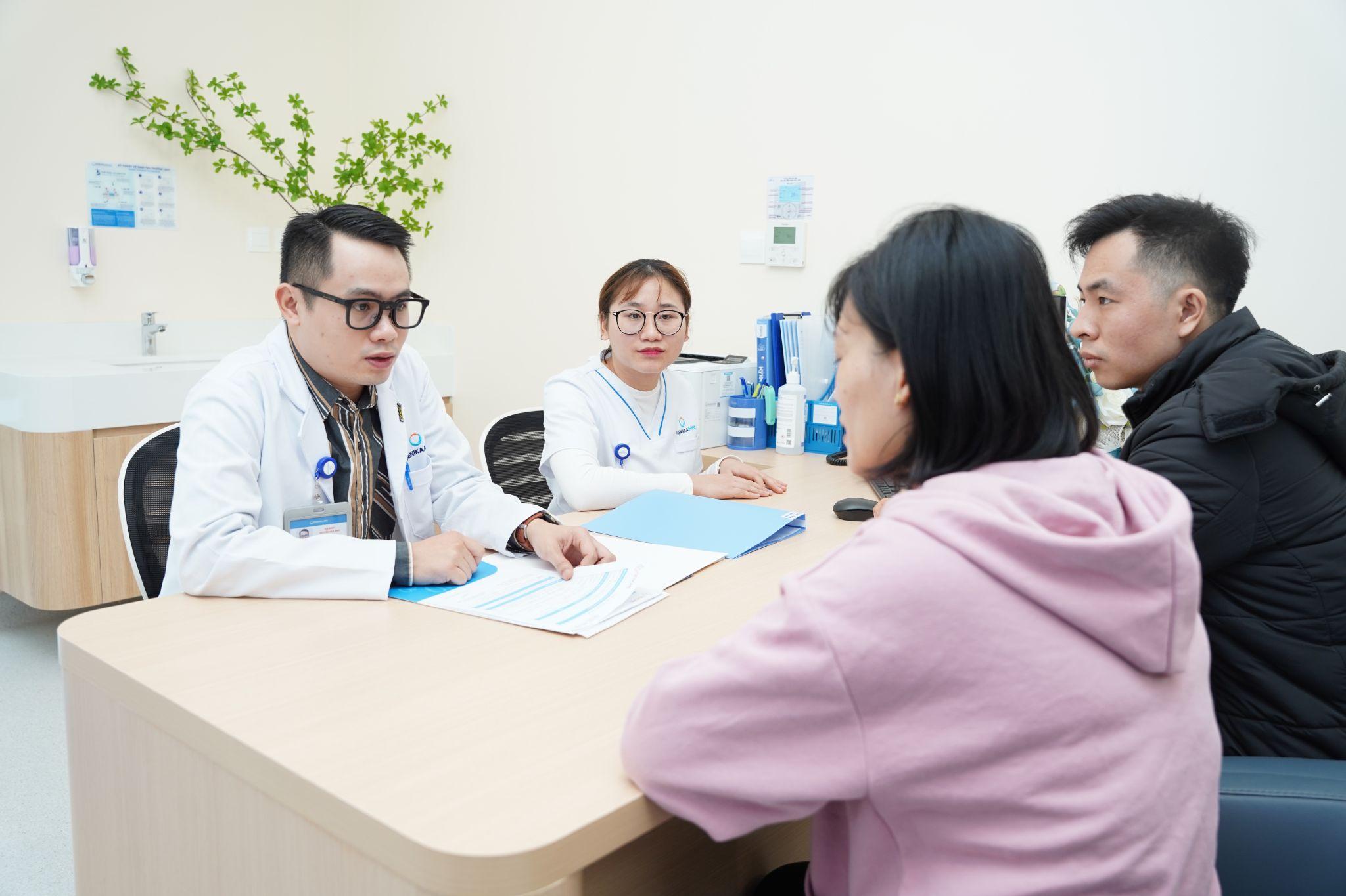 ThS.BSNT Nguyễn Đức Anh tư vấn kết quả sàng lọc trước sinh cho thai phụ