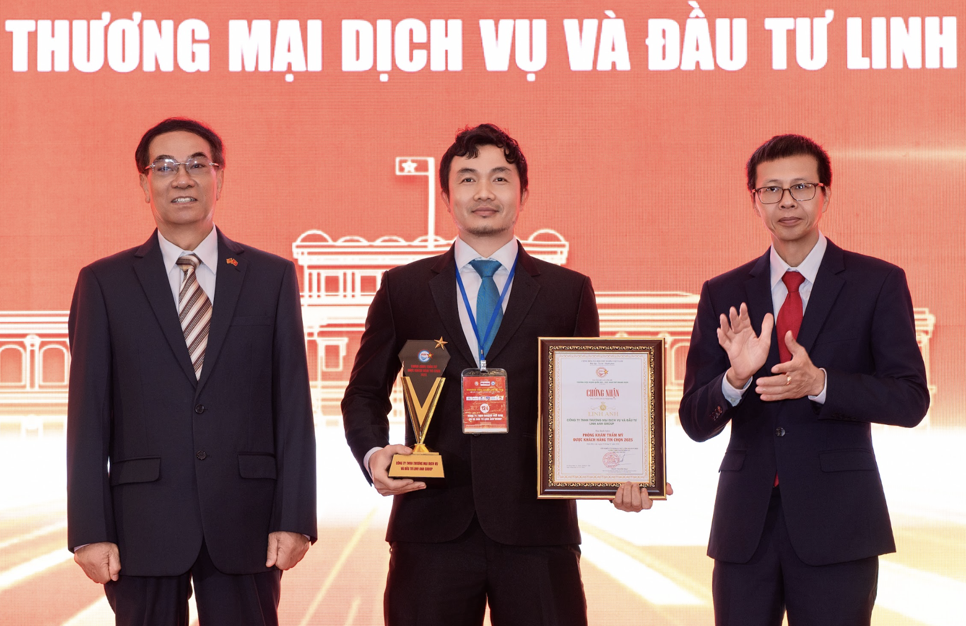 Phòng Khám Thẩm Mỹ Được Khách Hàng Tin Chọn 2025 tại Vietnam Top Brand đã trở thành dấu mốc quan trọng của Thẩm mỹ viện Linh Anh