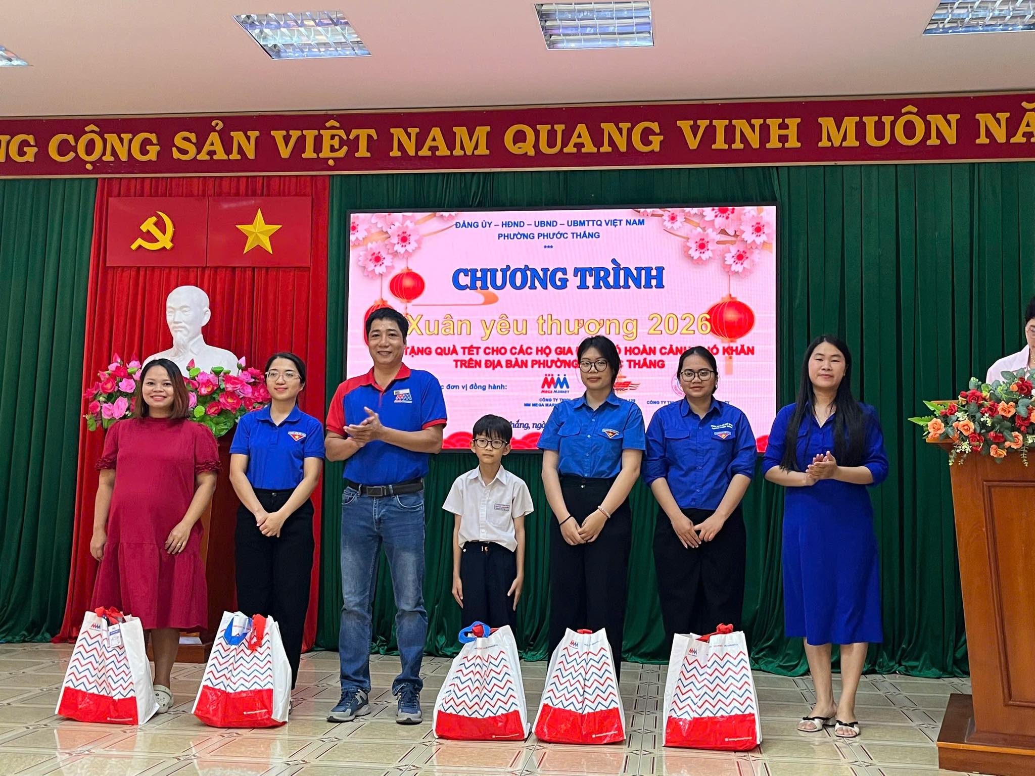 MM Mega Market gửi quà tết các hoàn cảnh khó khan tại phường Phước Thắng, Thành phố Hồ Chí Minh (TP. Vũng Tàu cũ)