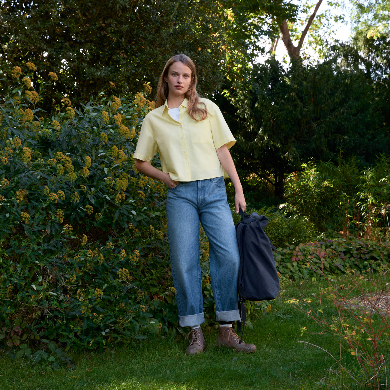 UNIQLO and JW Anderson Xuân/Hè 2026: Phong cách preppy nhẹ nhàng sắp “lên kệ” - 3