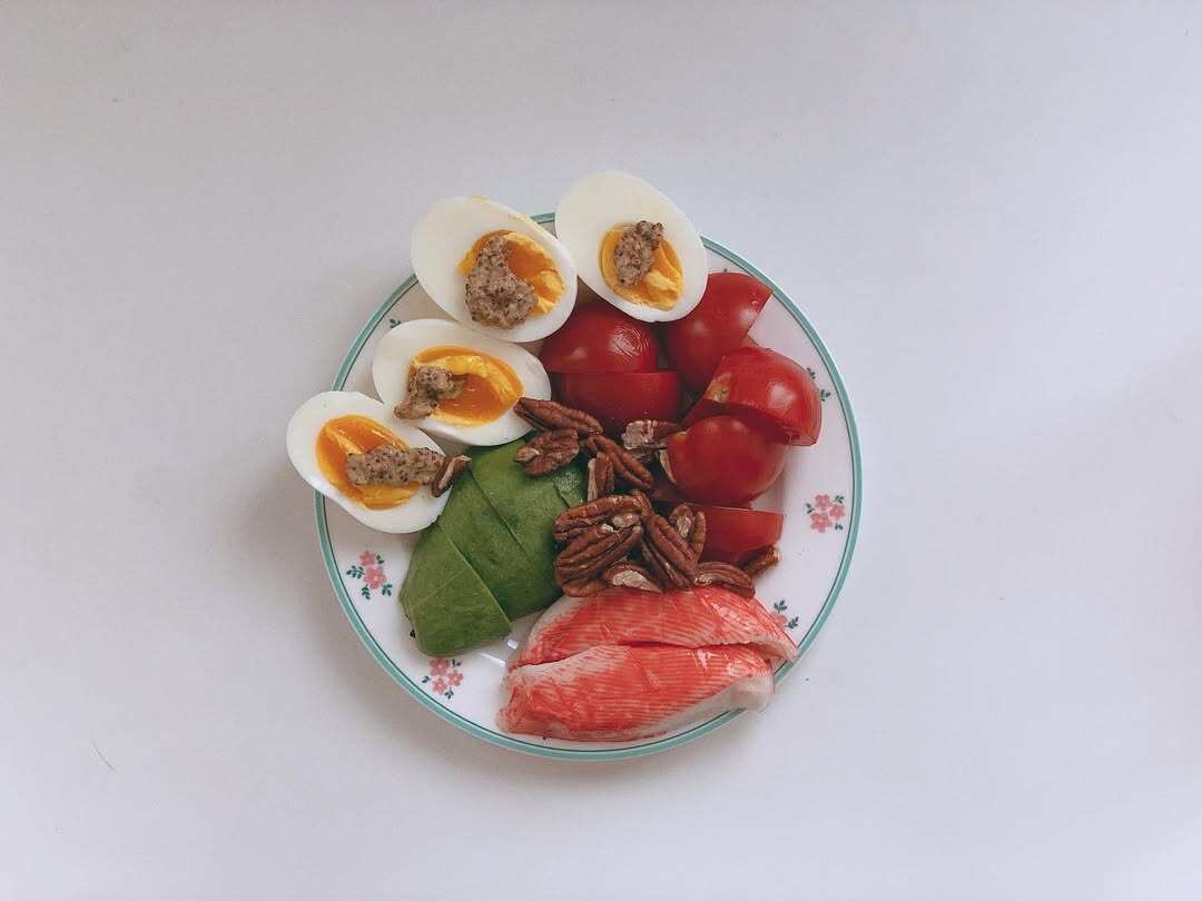 Cô gái khiến dân tình bất ngờ vì giảm 32kg: Chăm ăn 4 loại thực phẩm amp;#34;vàngamp;#34;, có loại chợ Việt Nam bán đầy  - 8