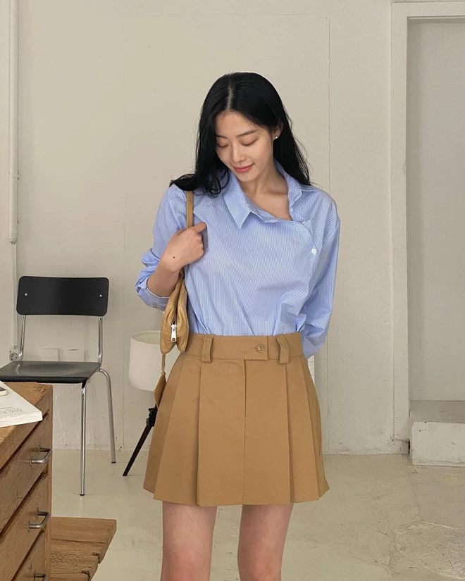 Tết thích mặc chân váy, 4 kiểu này chính là lựa chọn của chị em, cực dễ phối mà amp;#34;sống ảoamp;#34; vẫn đẹp lung linh - 1