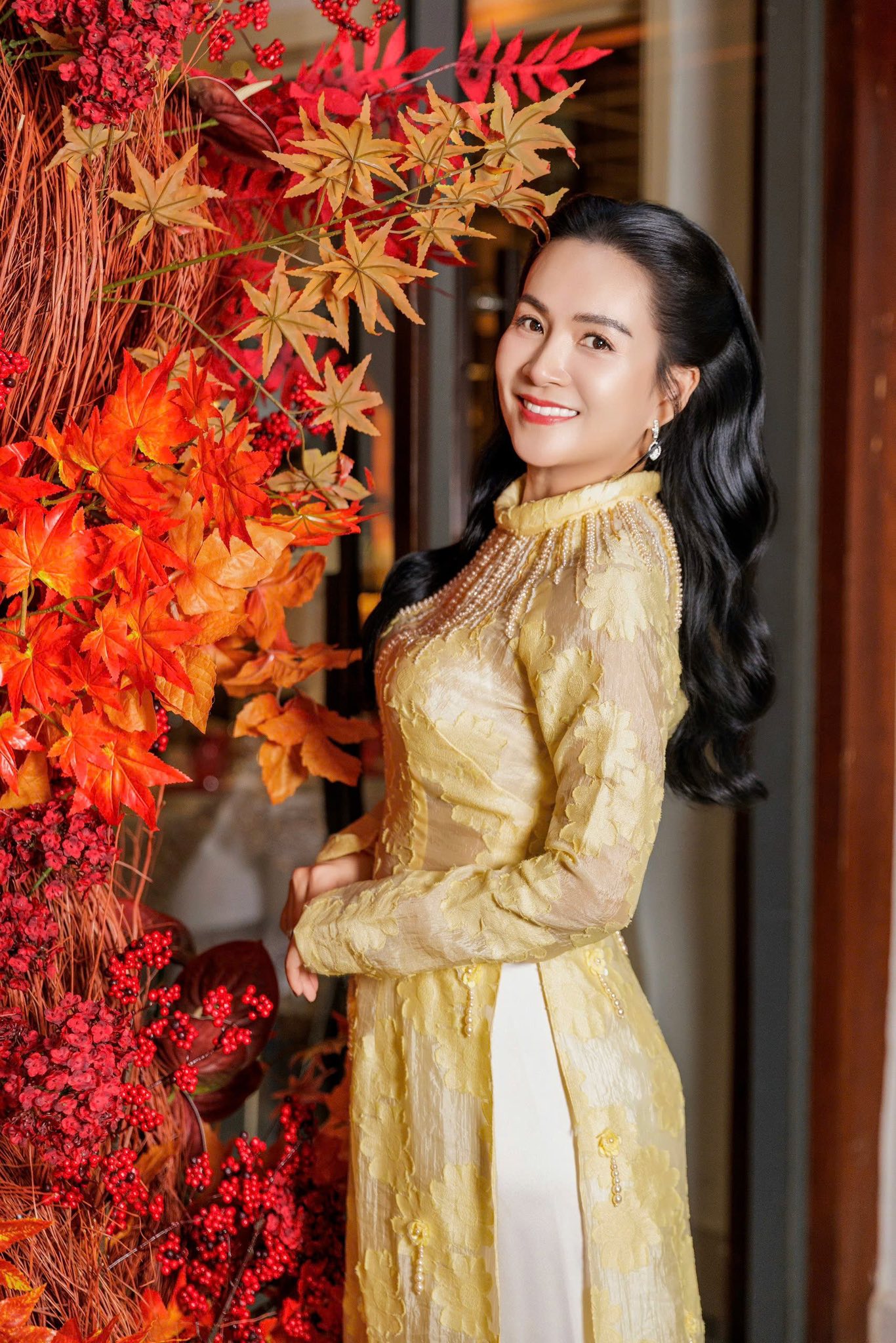 Hai ái nữ nhà Bình Minh gây chú ý khi xúng xính áo dài cùng mẹ - 4