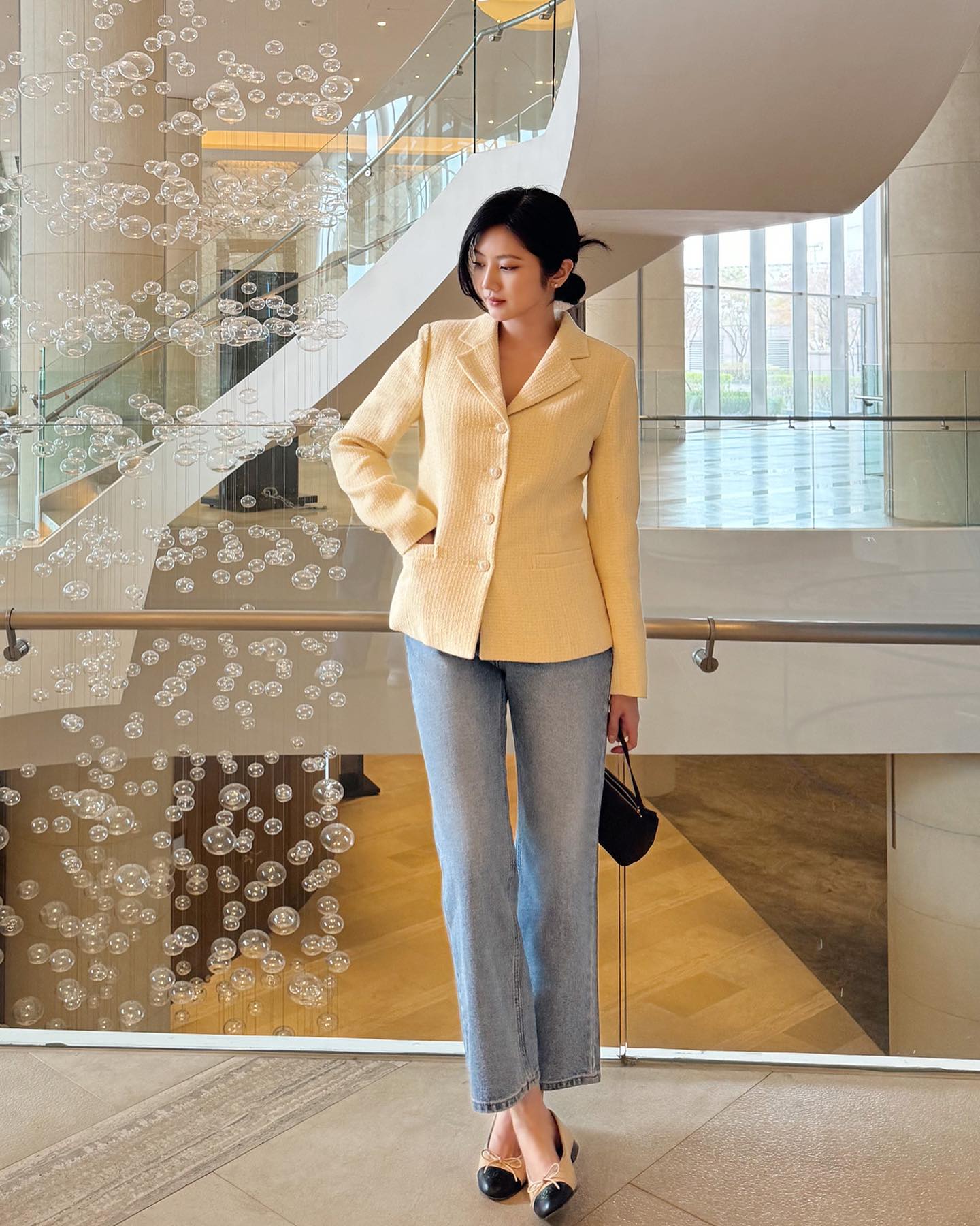 4 kiểu giày dép mùa hè được ưu ái vì vừa êm chân lại dễ phối, mặc quần jeans hay váy vóc đều xinh - 1