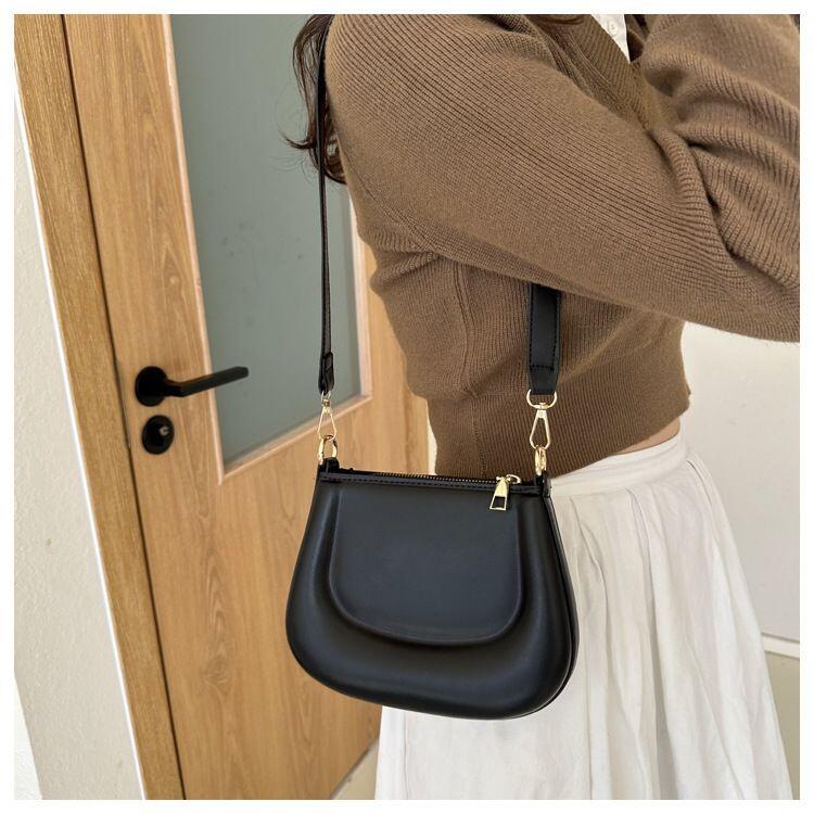 4 món phụ kiện mùa Tết giúp chị em diện đồ amp;#34;sống ảoamp;#34; xinh lung linh, lên hình là thấy khác liền - 8