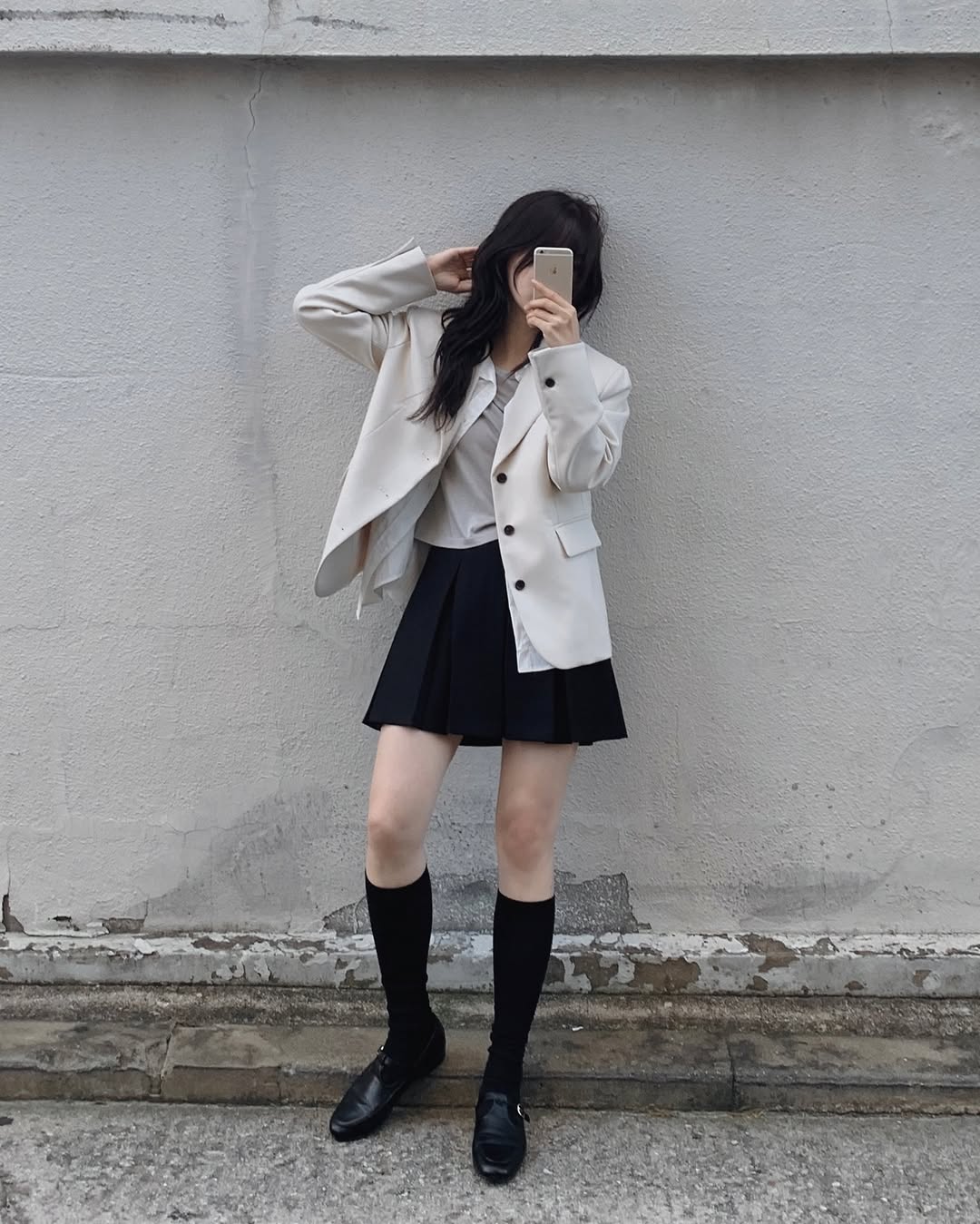 Mùa xuân thích diện blazer, chị em nắm vững 5 nguyên tắc này để không bị mặc xấu lại gọn dáng hơn hẳn - 5