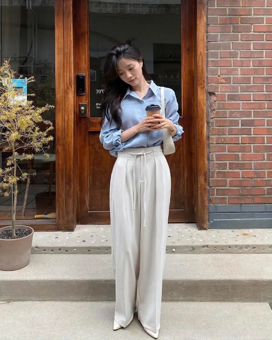 Phụ nữ U35 đừng mãi mặc áo thun quần jeans, 5 công thức này giúp phong cách sang hơn rõ rệt - 10