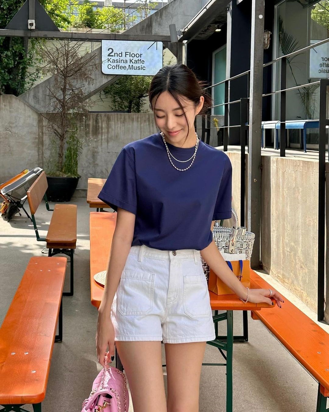 Mùa Hè học ngay 4 kiểu phối từ quần dài đến chân váy ngắn, vừa dễ mặc lại amp;#34;cânamp;#34; mọi hoàn cảnh - 14