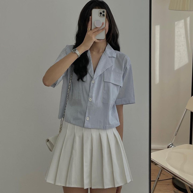 Chiếc áo mùa hè được chị em thi nhau săn đón: Mặc lên trẻ hơn tuổi, phối đơn giản vẫn sang  - 11