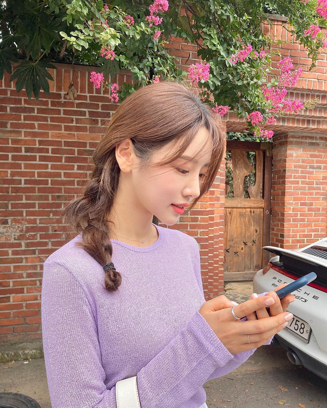 5 cách buộc tóc thu gọn gương mặt, lên hình amp;#34;sống ảoamp;#34; tuyệt xinh mà chị em nào cũng nên biết  - 13