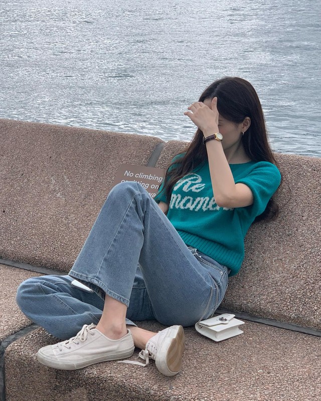 Thích mặc quần jeans, chị em mang giày bệt là hợp nhất, đặc biệt 4 kiểu này vừa trẻ vừa sang - 15