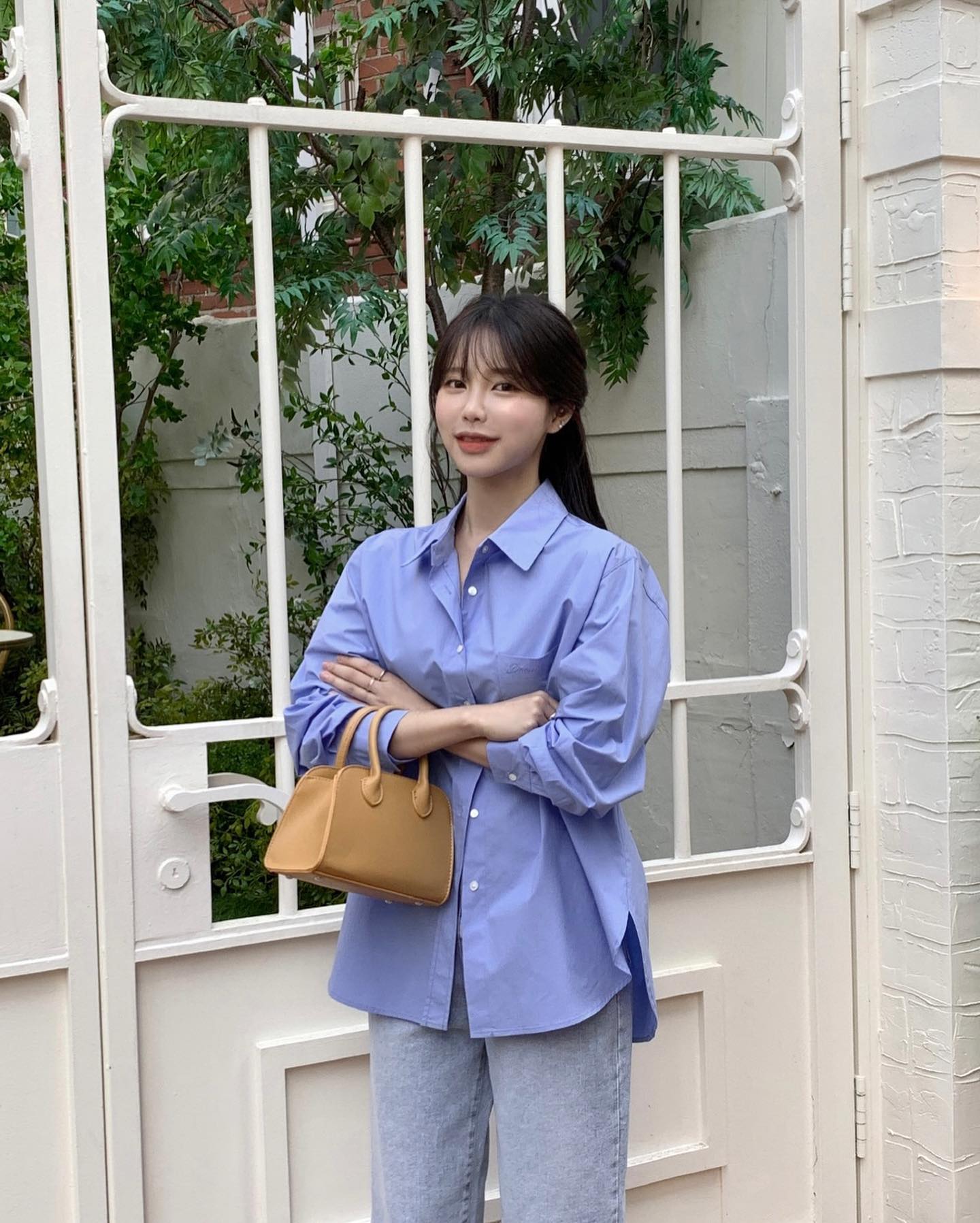 4 kiểu áo amp;#34;tinh hội hội tụamp;#34; mà dân công sở rất mê, mặc từ mùa xuân đến mùa hè vẫn đẹp amp;#34;bất bạiamp;#34; - 2