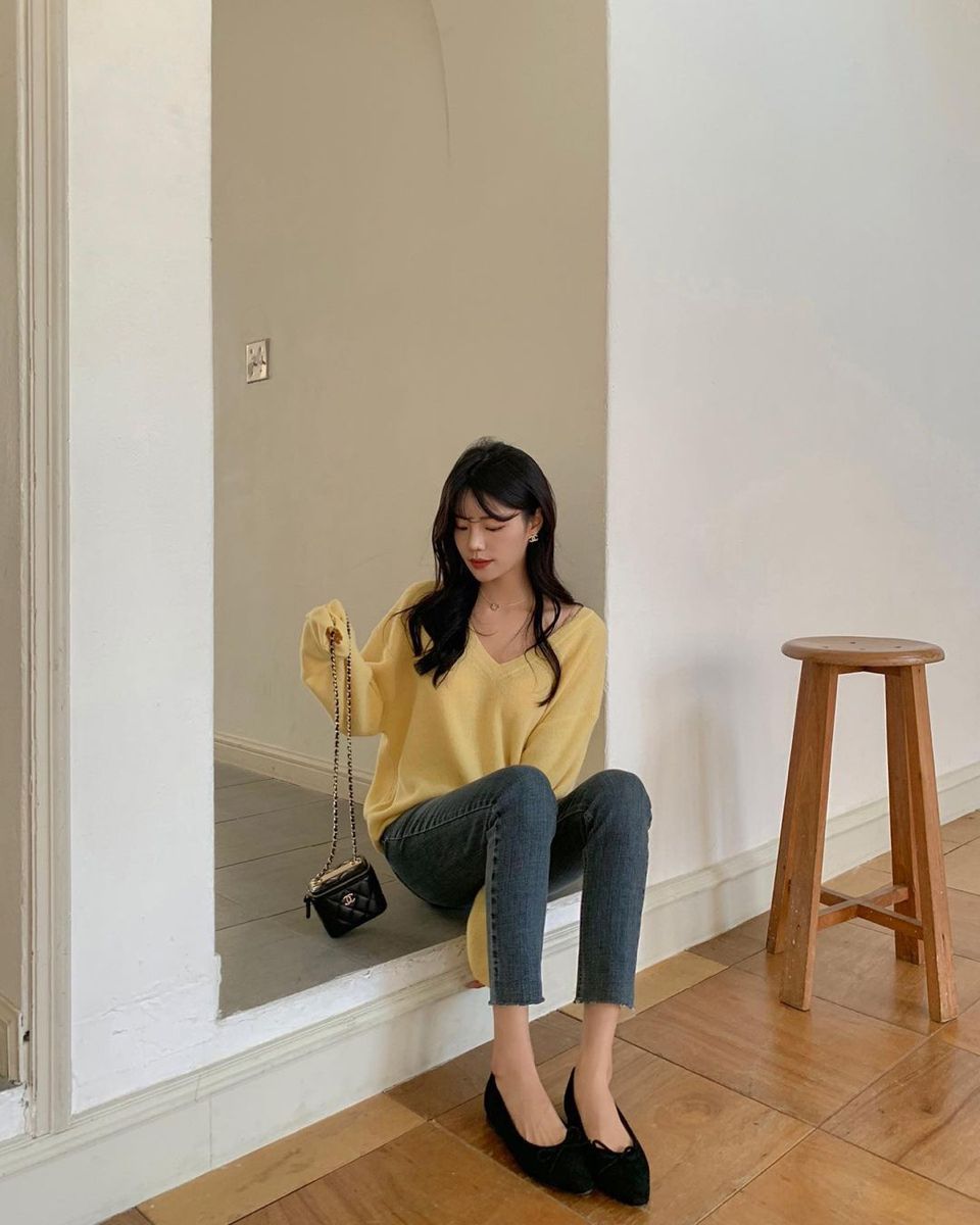 Thích mặc quần jeans, chị em mang giày bệt là hợp nhất, đặc biệt 4 kiểu này vừa trẻ vừa sang - 2