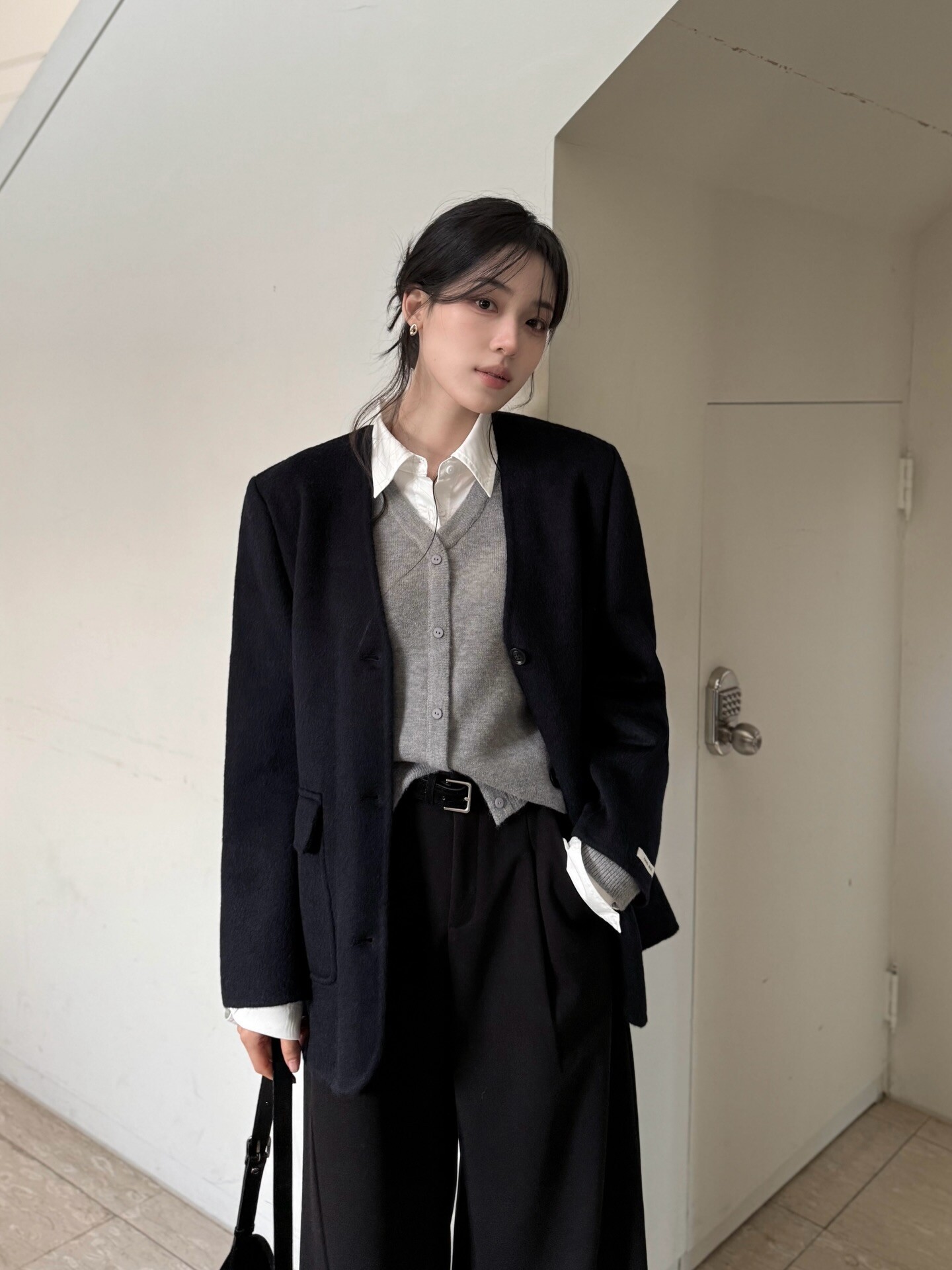 Đi làm mặc đẹp mà không muốn đau đầu khi phối đồ, chị em áp dụng ngay 4 công thức này - 2