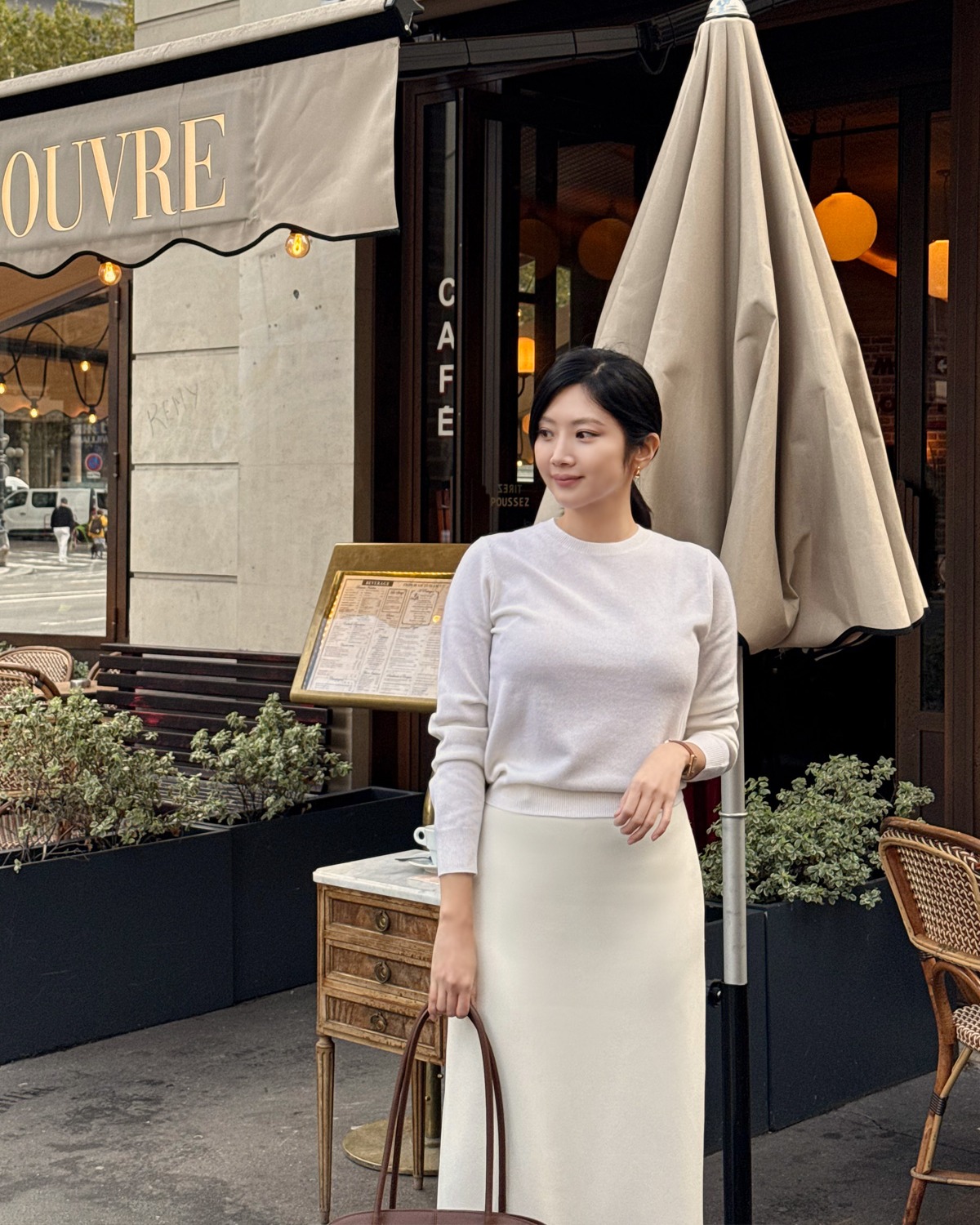 Muốn mặc vừa sang vừa trẻ? 4 công thức phối đồ này chính là amp;#34;chân áiamp;#34; cho hội chị em ngày Tết - 3