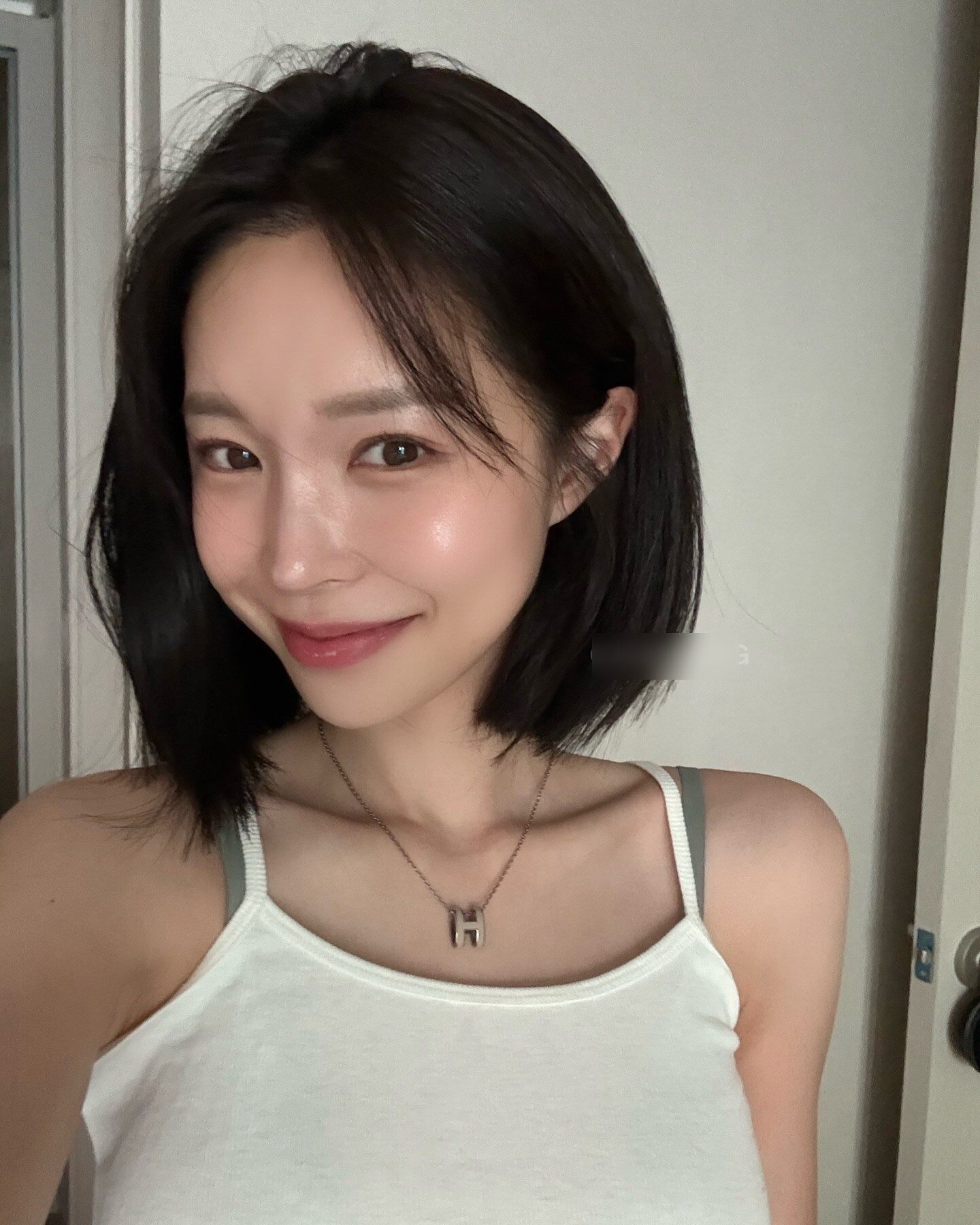 4 kiểu tóc ngắn đón Tết cực hợp mặt tròn, chị em cắt xong là amp;#34;nâng cấpamp;#34; diện mạo, ai nhìn cũng khen - 4