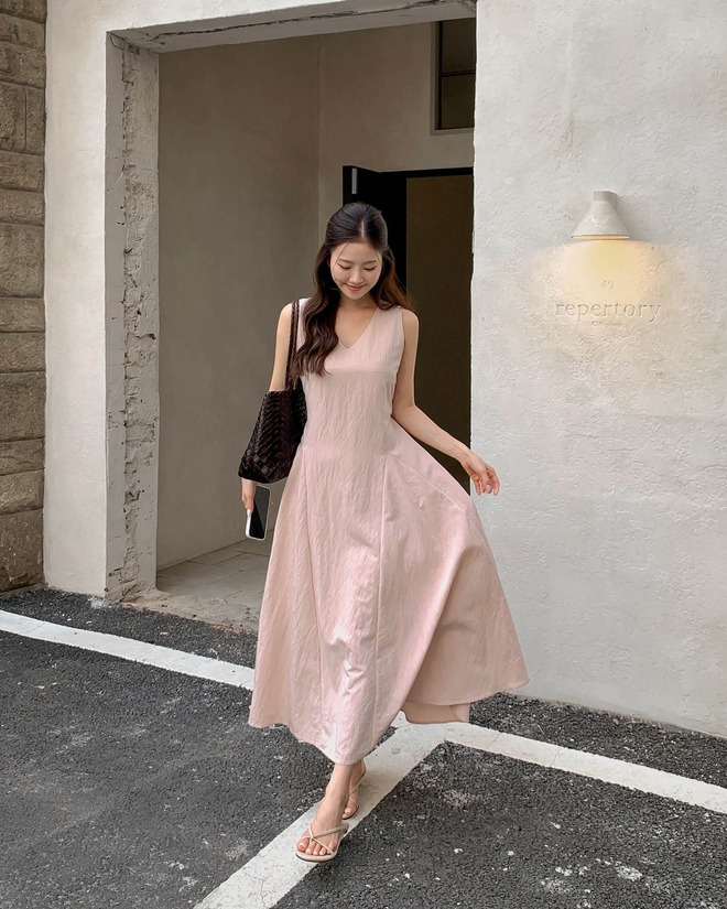 5 kiểu váy xinh chuẩn amp;#34;nàng thơamp;#34; đang được chị em săn lùng: Mặc lên dịu dàng hết nấc, nhìn là muốn sắm ngay - 4