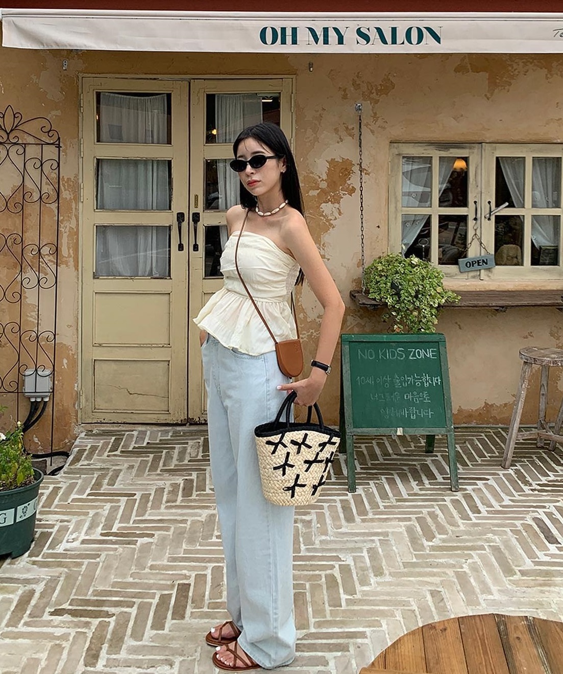 Thích mang sandal vào mùa Hè, chị em phối cùng 5 kiểu này là chuẩn hết ý: Vừa thoải mái lại hợp mọi hoàn cảnh - 4