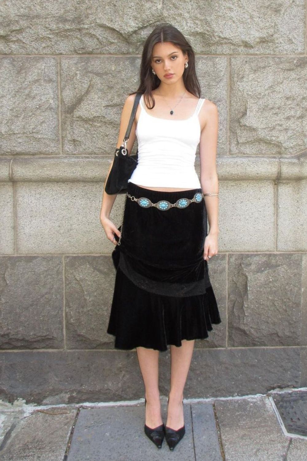 Không cần sắm nhiều, 4 outfit mùa hè này giúp chị em mặc đơn giản mà vẫn sang, áp dụng trông có gu hơn hẳn  - 5