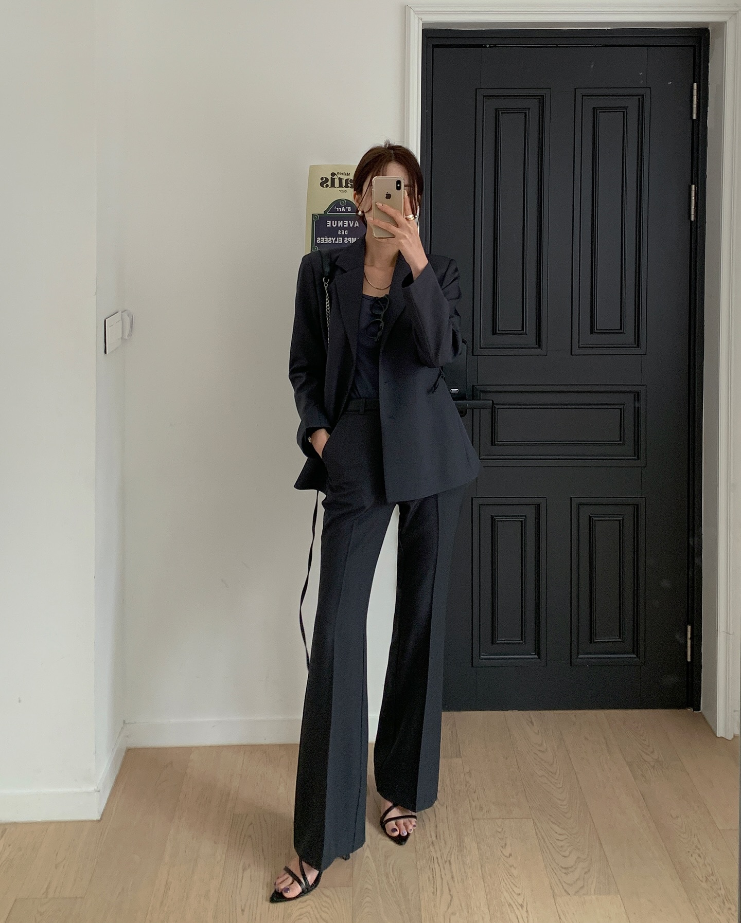 4 kiểu quần tôn dáng thần sầu cho amp;#34;hội nấm lùnamp;#34;, mang giày bệt vẫn cao ráo mà phối gì cũng đẹp - 5