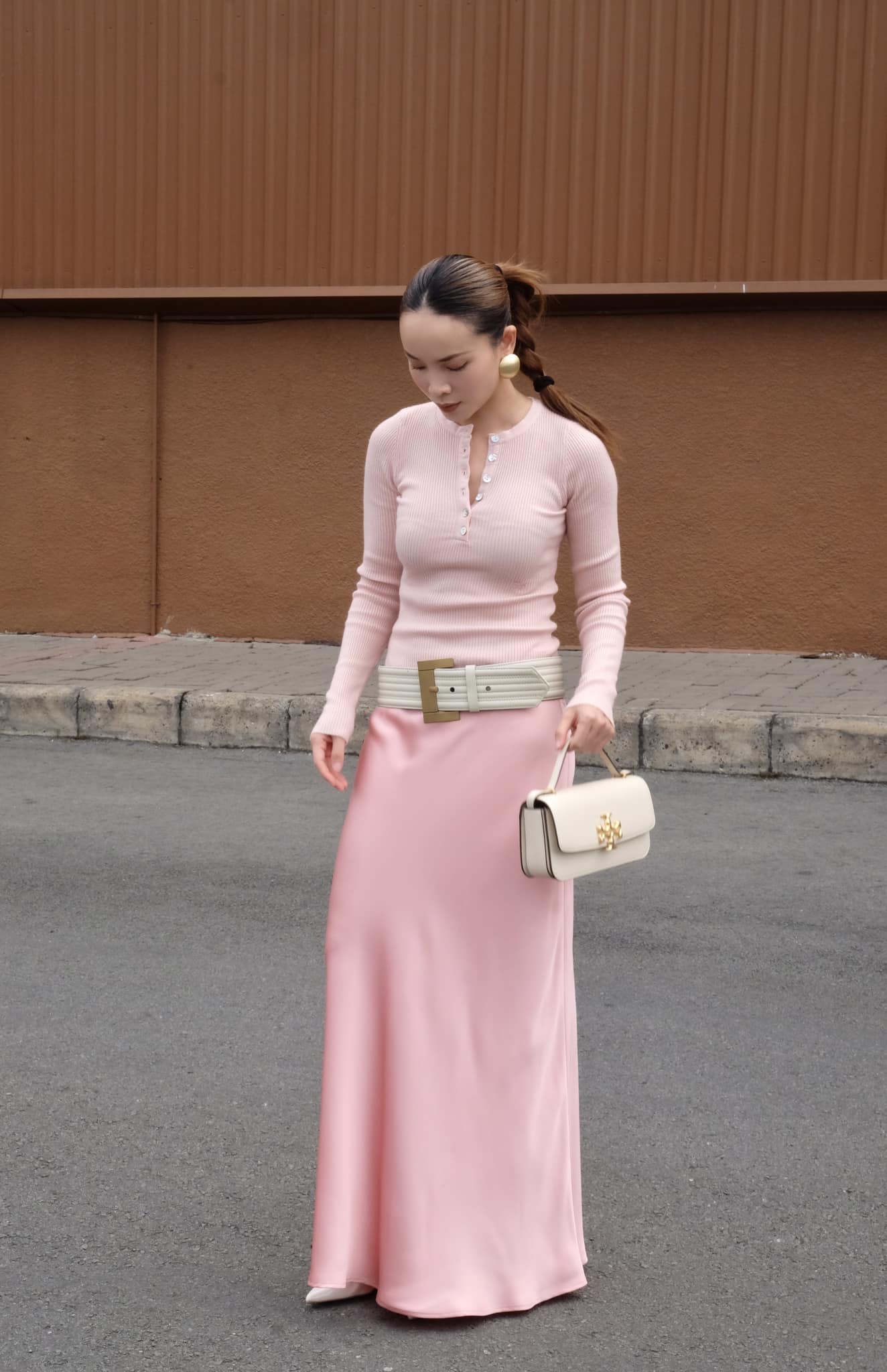 Nữ ca sĩ Việt đình đám amp;#34;hồi xuânamp;#34; đẹp mơn mởn, nhan sắc hiện tại khó nhận ra - 8