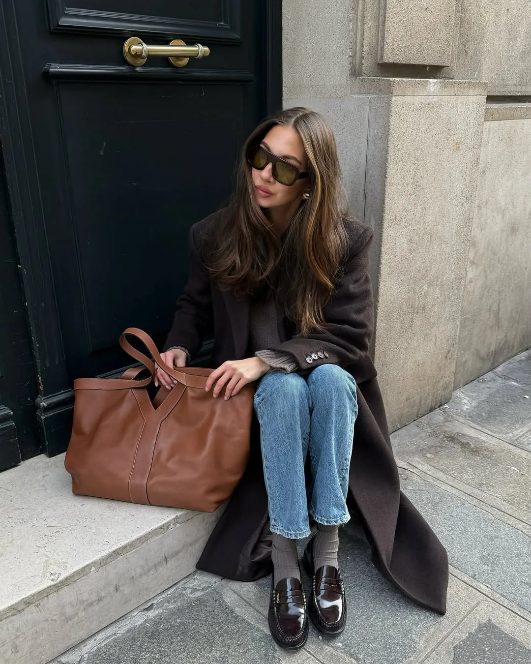 Thích mặc quần jeans, chị em mang giày bệt là hợp nhất, đặc biệt 4 kiểu này vừa trẻ vừa sang - 5