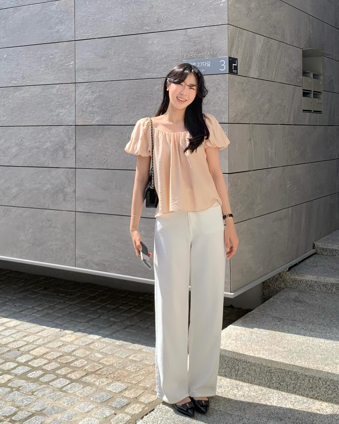 Giữa vô vàn quần ống rộng, 5 kiểu này thật sự đáng sắm vì dễ mặc lại tôn dáng ngút ngàn - 5