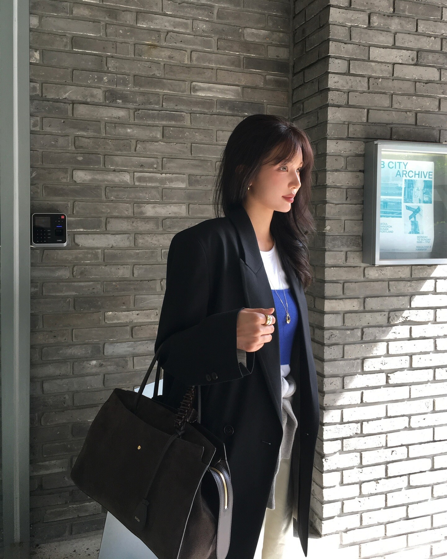 5 items hội amp;#34;mặc đẹpamp;#34; chốn công sở nhất định phải có để đi làm: Lúc nào cũng gọn gàng, diện mãi không lỗi thời - 6