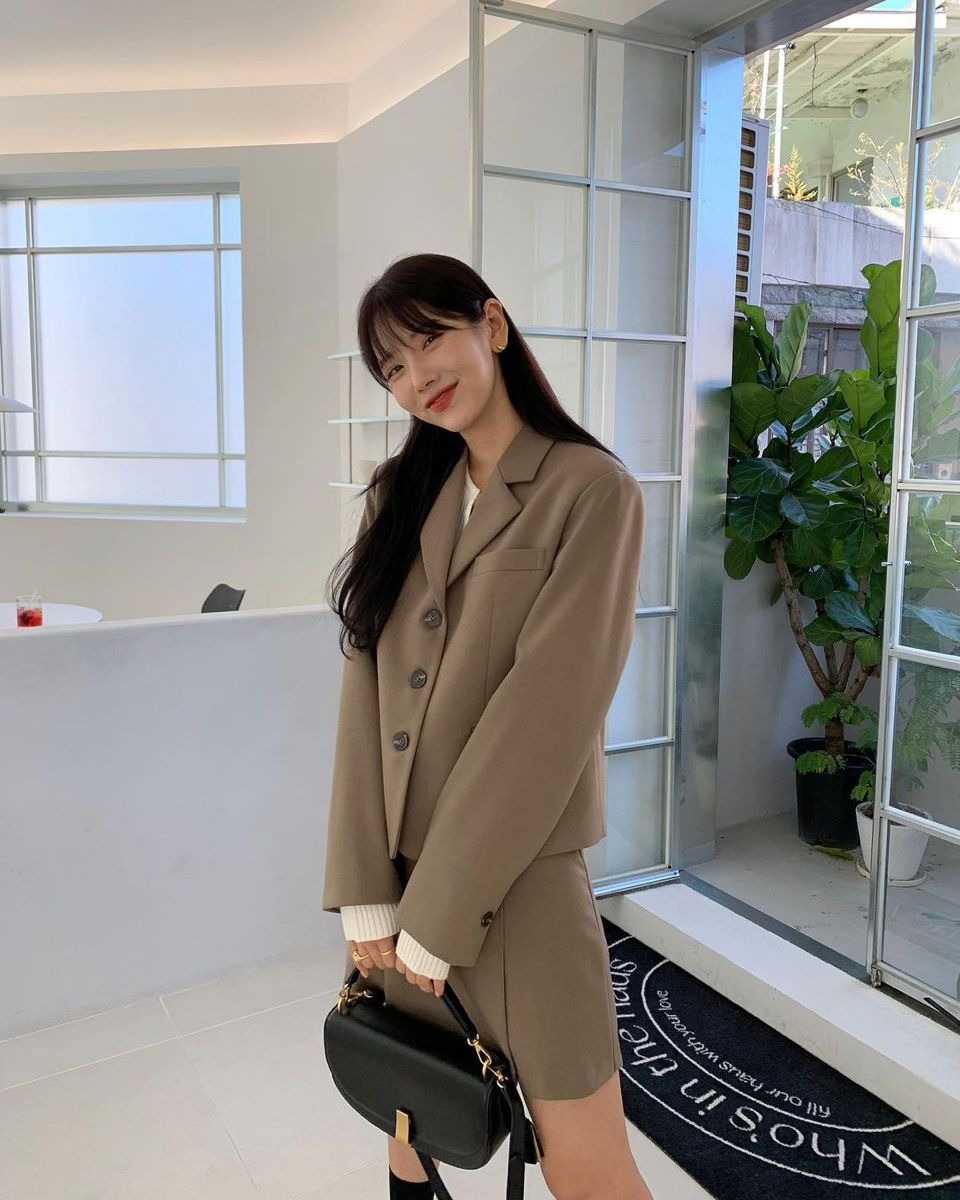 Hội amp;#34;mặc đẹpamp;#34; mách 4 kiểu áo khoác đáng sắm nhất dịp Tết 2026, chị em diện lên trẻ hơn tuổi lại amp;#34;hack dángamp;#34; khéo - 7