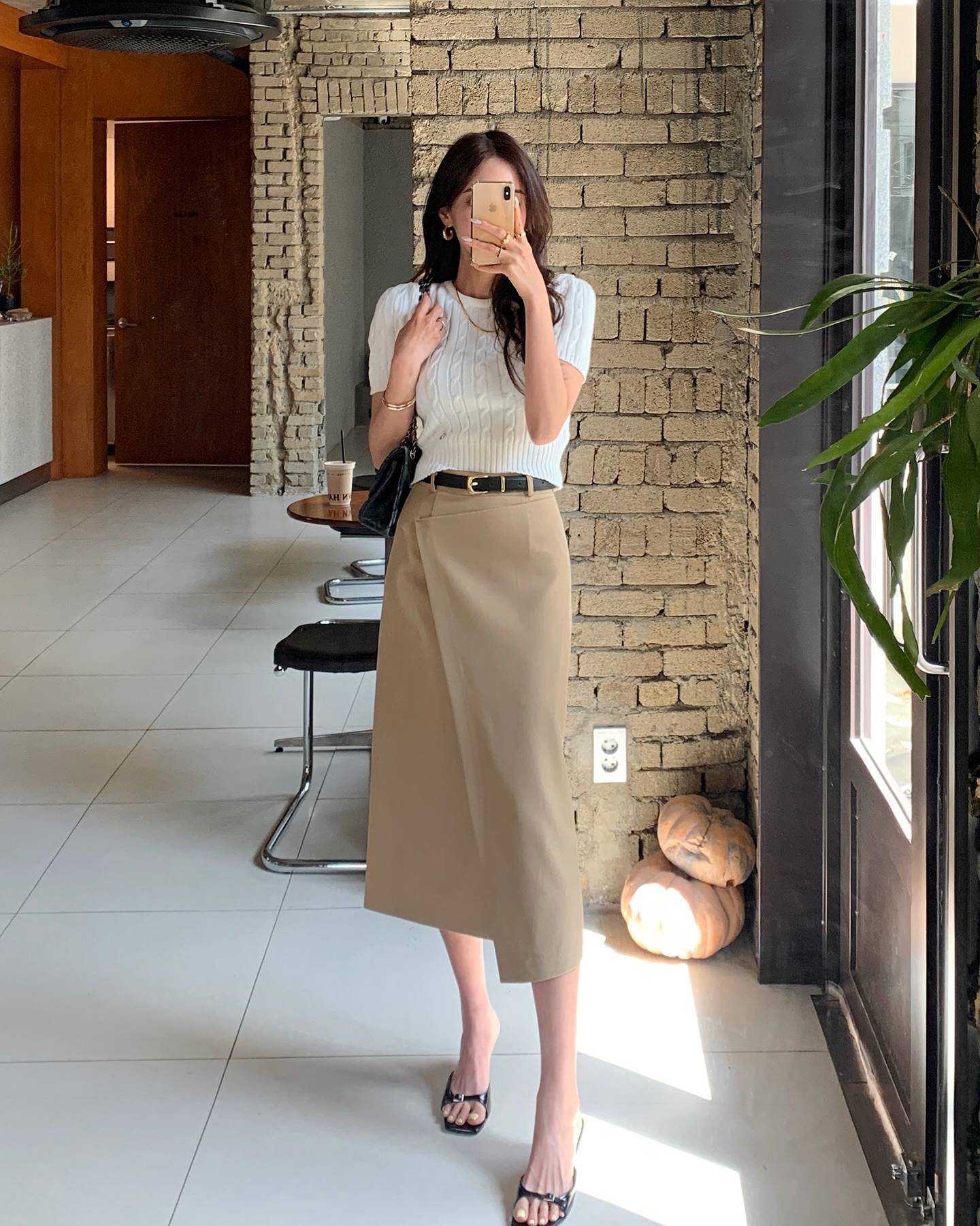 Chỉ cần áp dụng 4 bí kíp này, chị em 1m60 vẫn trông cao ráo, cân đối và thần thái chẳng kém người mẫu - 10