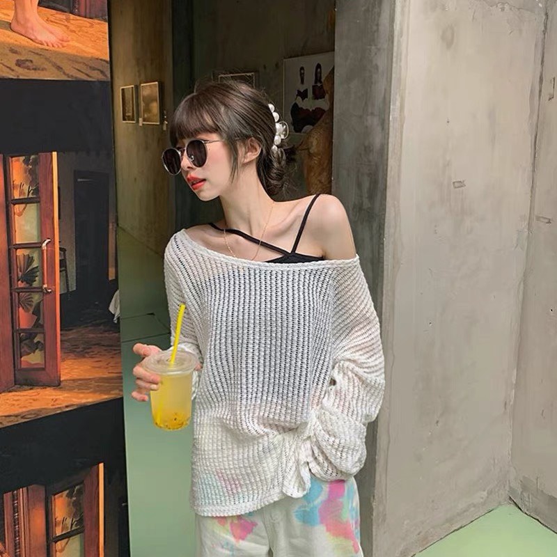 Tủ đồ mùa hè của chị em phải có 4 kiểu áo amp;#34;ruộtamp;#34; này, mặc vào trẻ hơn tuổi, đi biển là đúng bài - 7