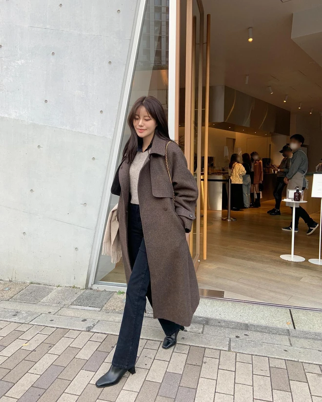 Mặc quần jeans muốn trông sành điệu hơn nhất định phải biết 5 kiểu áo khoác này, phối đi làm hay dạo phố đều đẹp - 8