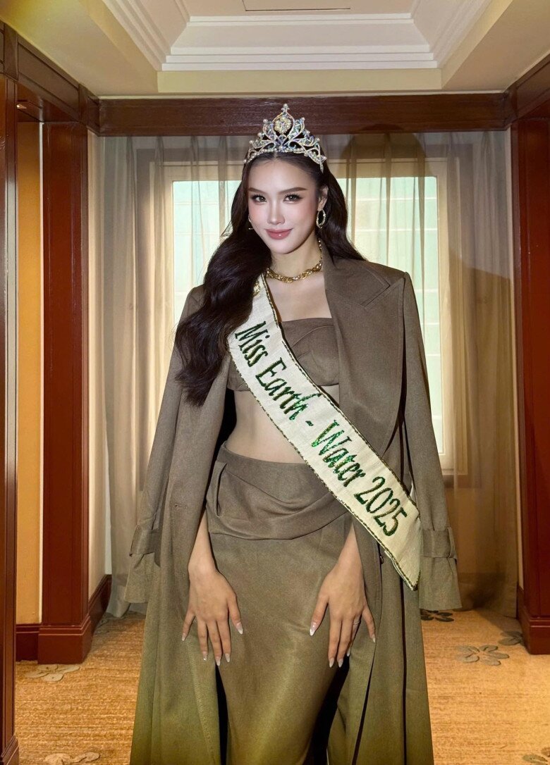 Trịnh Mỹ Anh là người có thành tích tốt nhất trong các đại diện Việt Nam chinh chiến quốc tế với ngôi vị Miss Earth Water tại Miss Earth 2025.