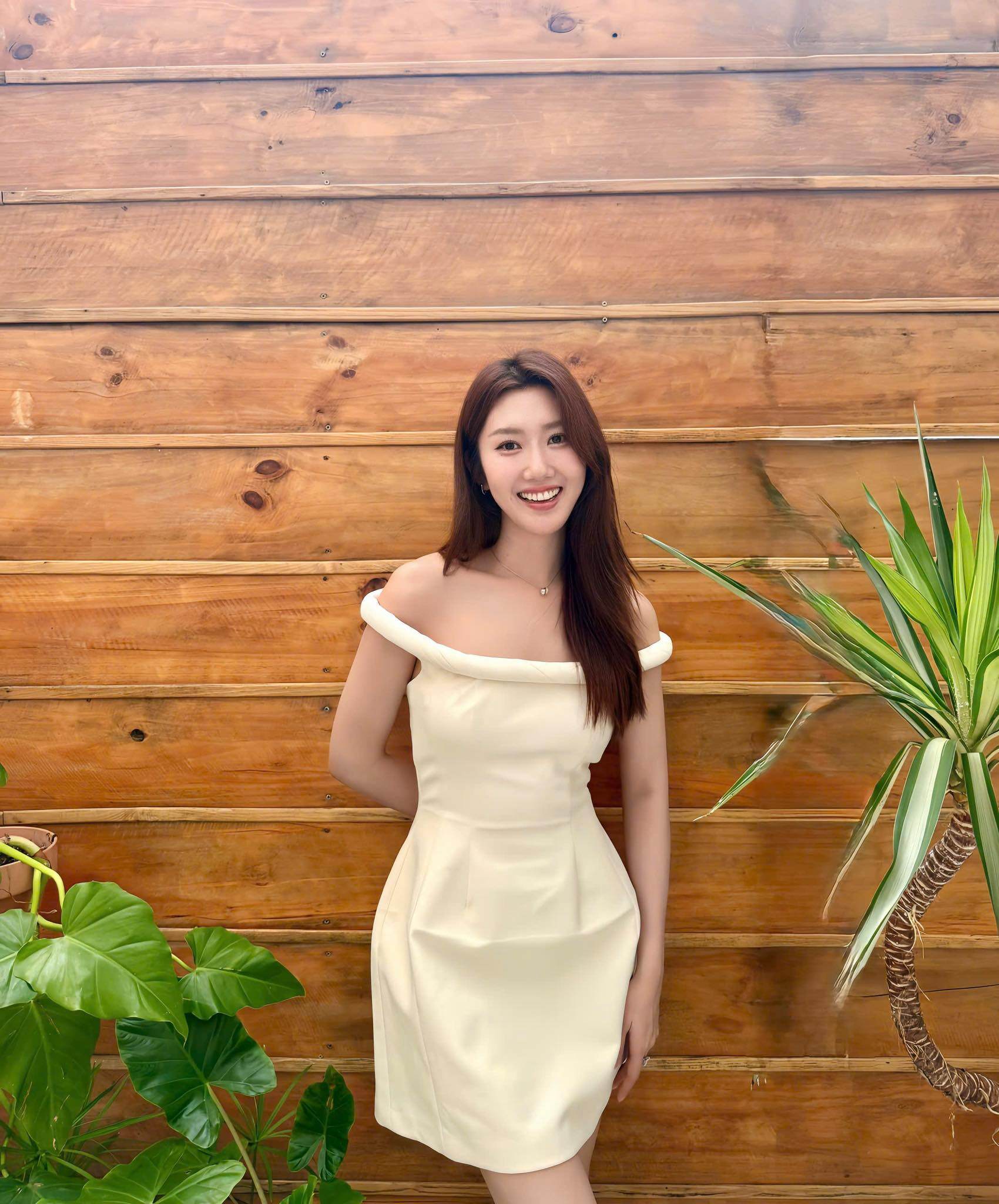 Mỹ nhân Việt lọt đề cử Top 100 gương mặt đẹp nhất thế giới: Từng 3 lần thi hoa hậu, U40 đẹp mê mẩn - 10